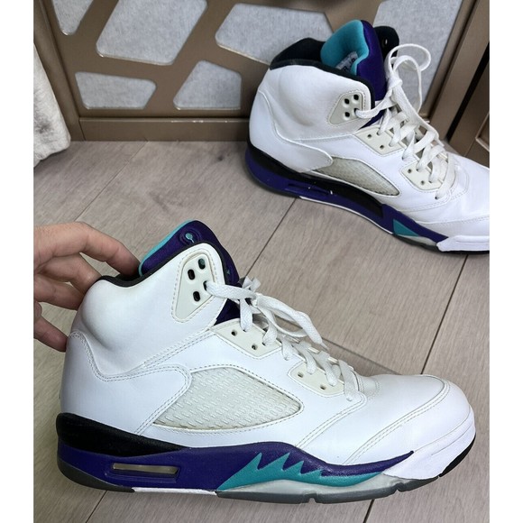 Air Jordan 5 sz 9 Retro 2013 Men basketball sneakers 136027-108 White Purple main image 7